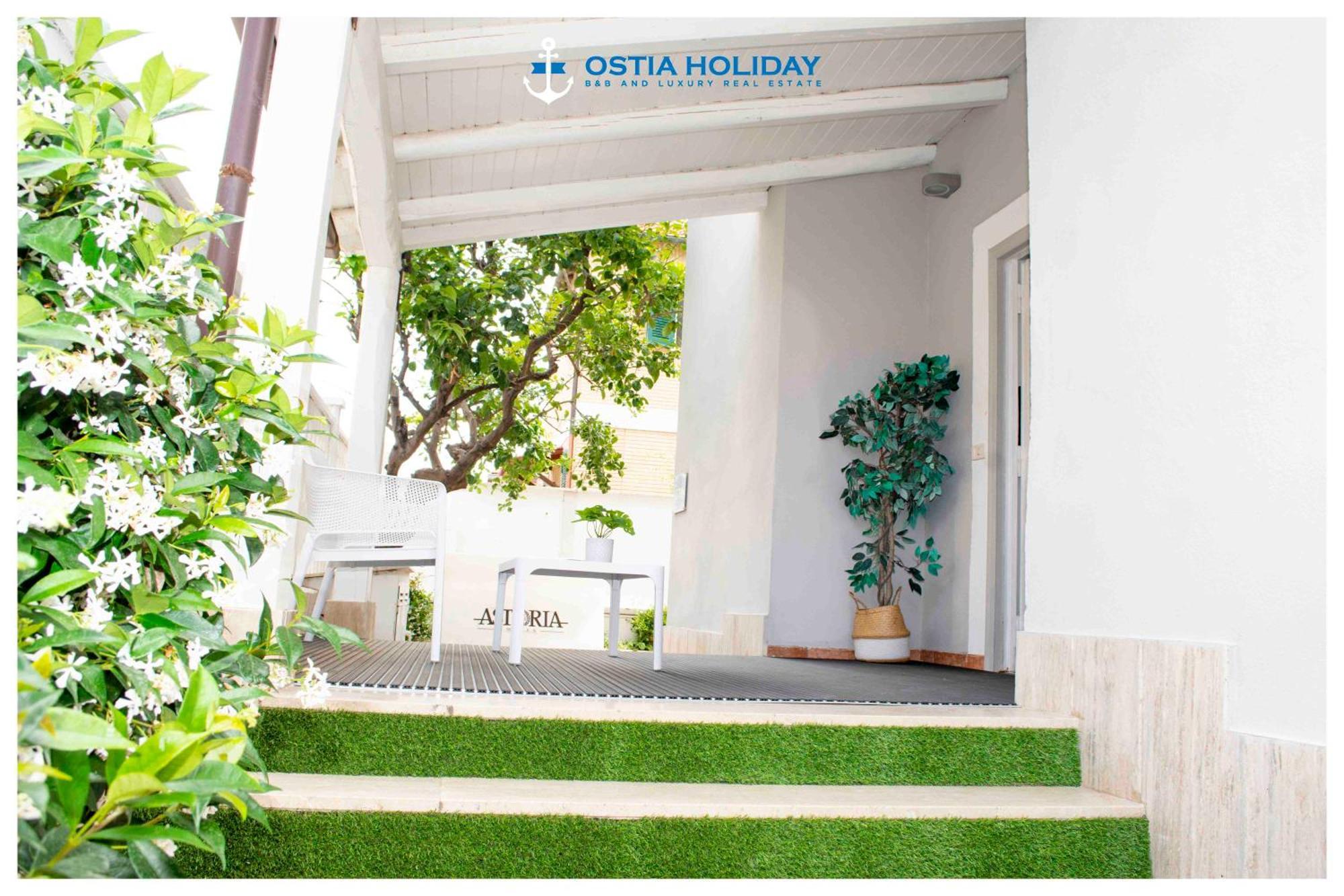 Ostia Holiday Greed Palace Buitenkant foto